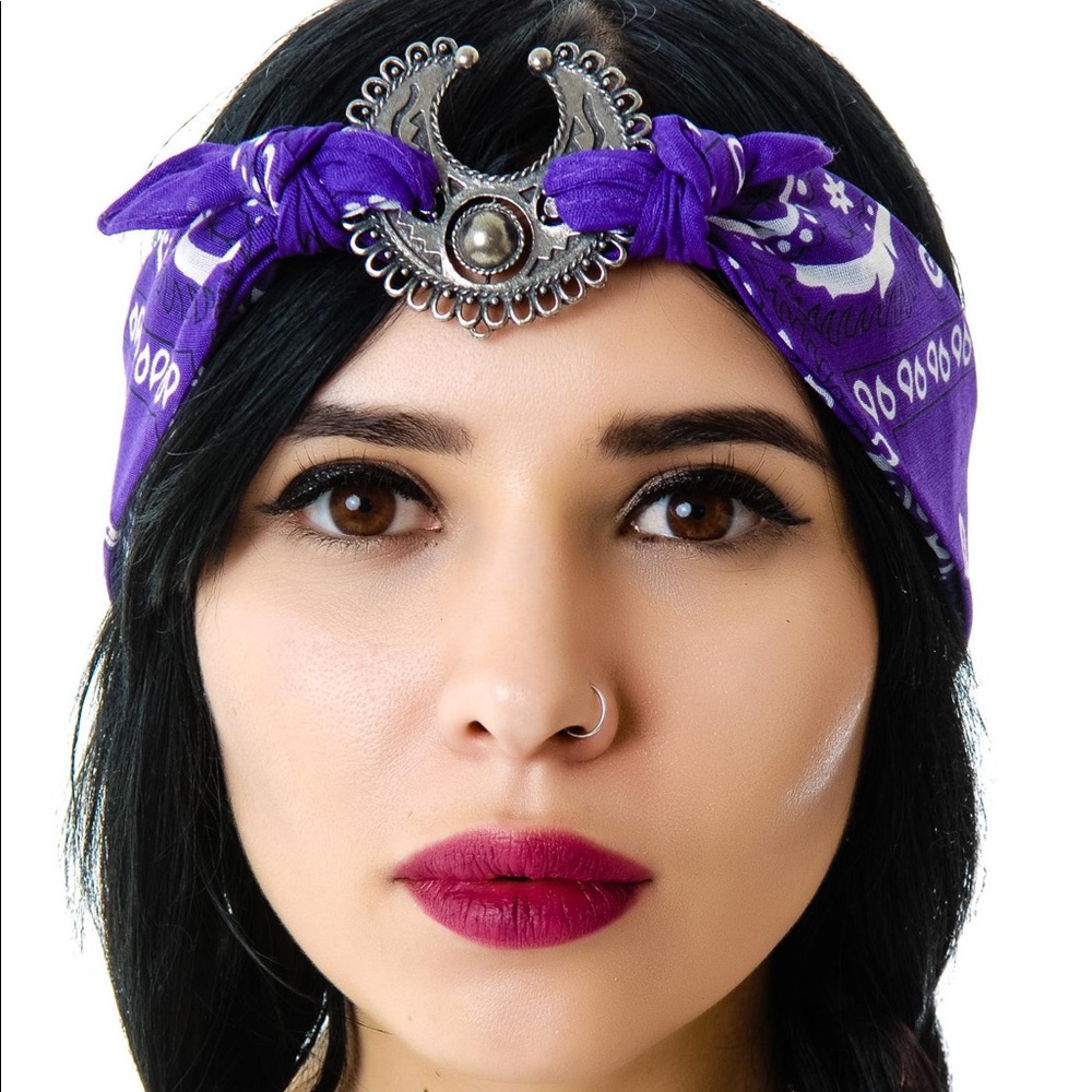 ✨ Vanessa Mooney Mercutio headpiece ✨ HTF!